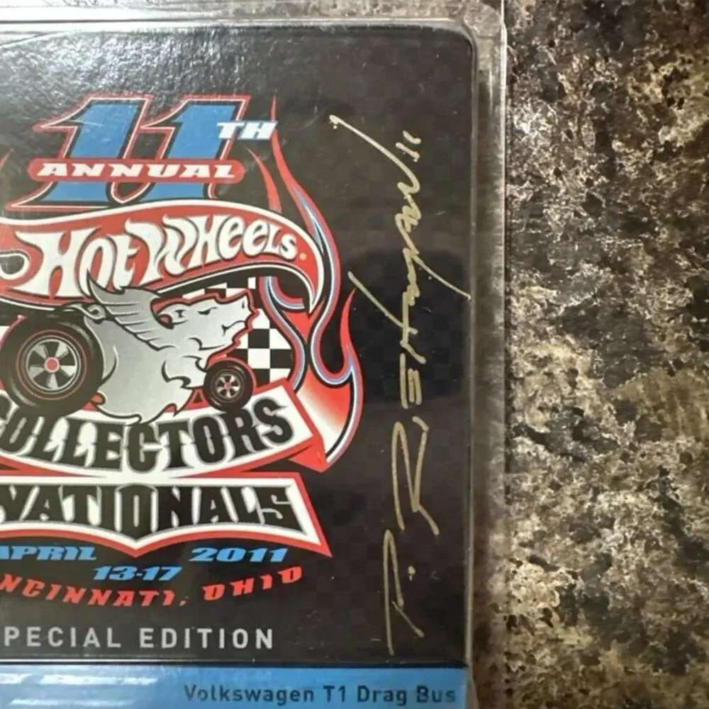 Hot Wheels CoHot Wheels Collectors Nationals 2011 VW T1 Drag Bus Special Edition